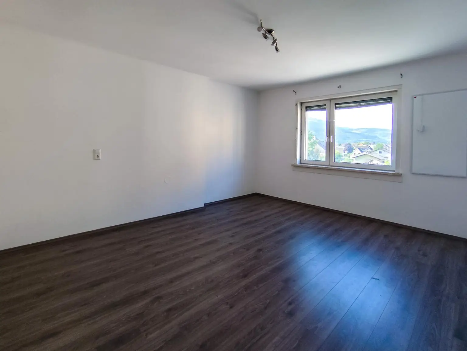 ***  Renoviert & einladend – 2-Zimmer-60m² im Stadtzentrum Bruck/Mur mit Ausbaumöglichkeit ***