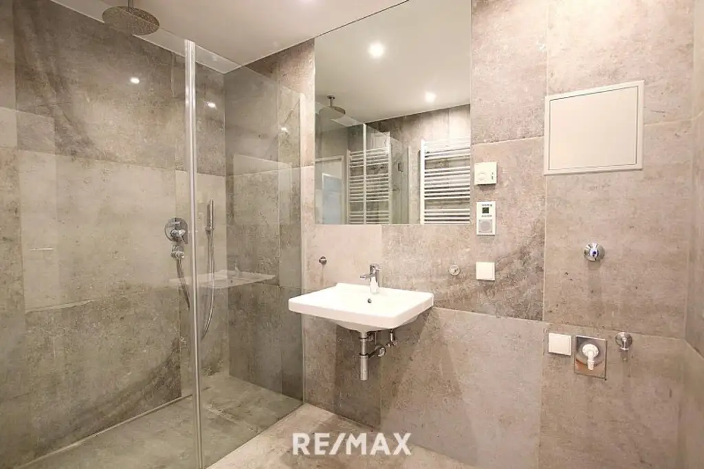 Panoramablick beim Park - großzügige 3-Zimmer Wohnung in Bestlage:  grün, ruhig, hell!