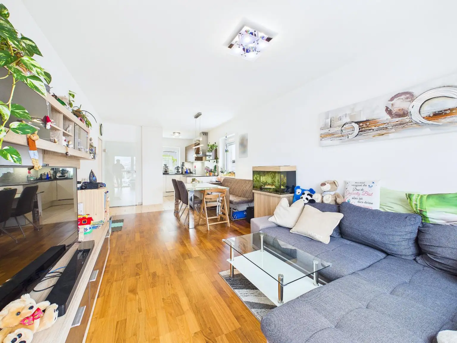 Wohn- und Essbereich 5