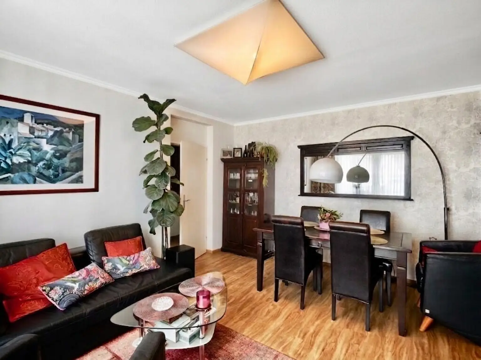 Charmante 2-Zimmer-Dachgeschosswohnung mit Ruheterrasse im 17. Bezirk