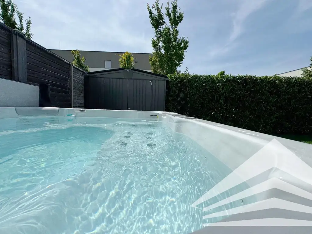 Exklusive 3 Zimmerwohnung mit traumhaftem Privatgarten im Zentrum von Pasching