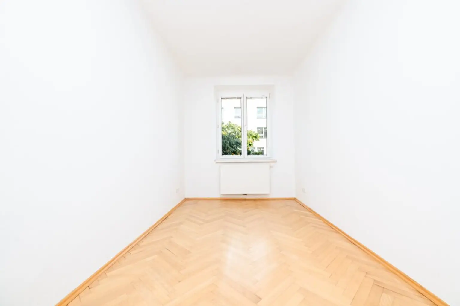 *WOW* I 3. ETAGE MIT AUFZUG I DUSCHE & KOMFORT I BAHNHOFNAH I HAUSTIERE ERLAUBT I MODERNER STYLE I TOP AUFTEILUNG I PROJEKT WOHNEN