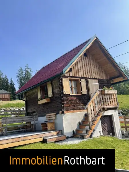 Neuwertiger Bauernhof in sonniger Lage
