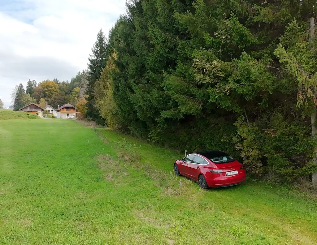 Attraktives Baugrundstück- groß, eben und vielseitig nutzbar