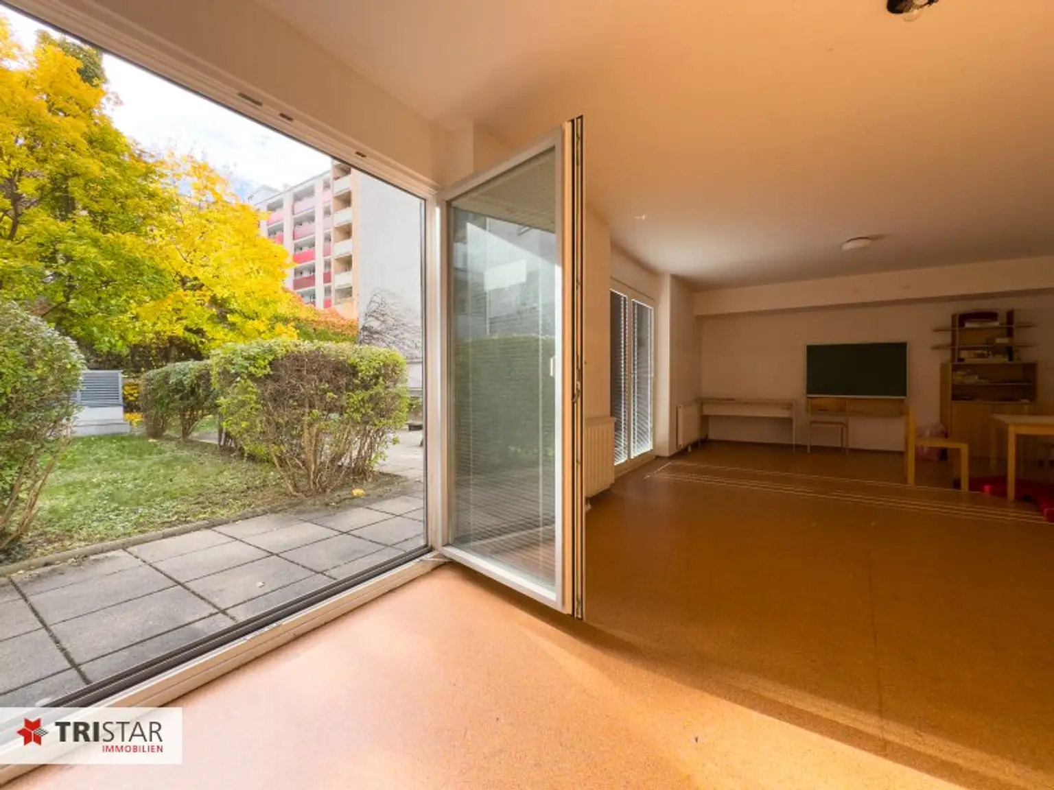 4-Zimmer-Dachtraum mit Südwest-Terrasse & Weitblick & Garage