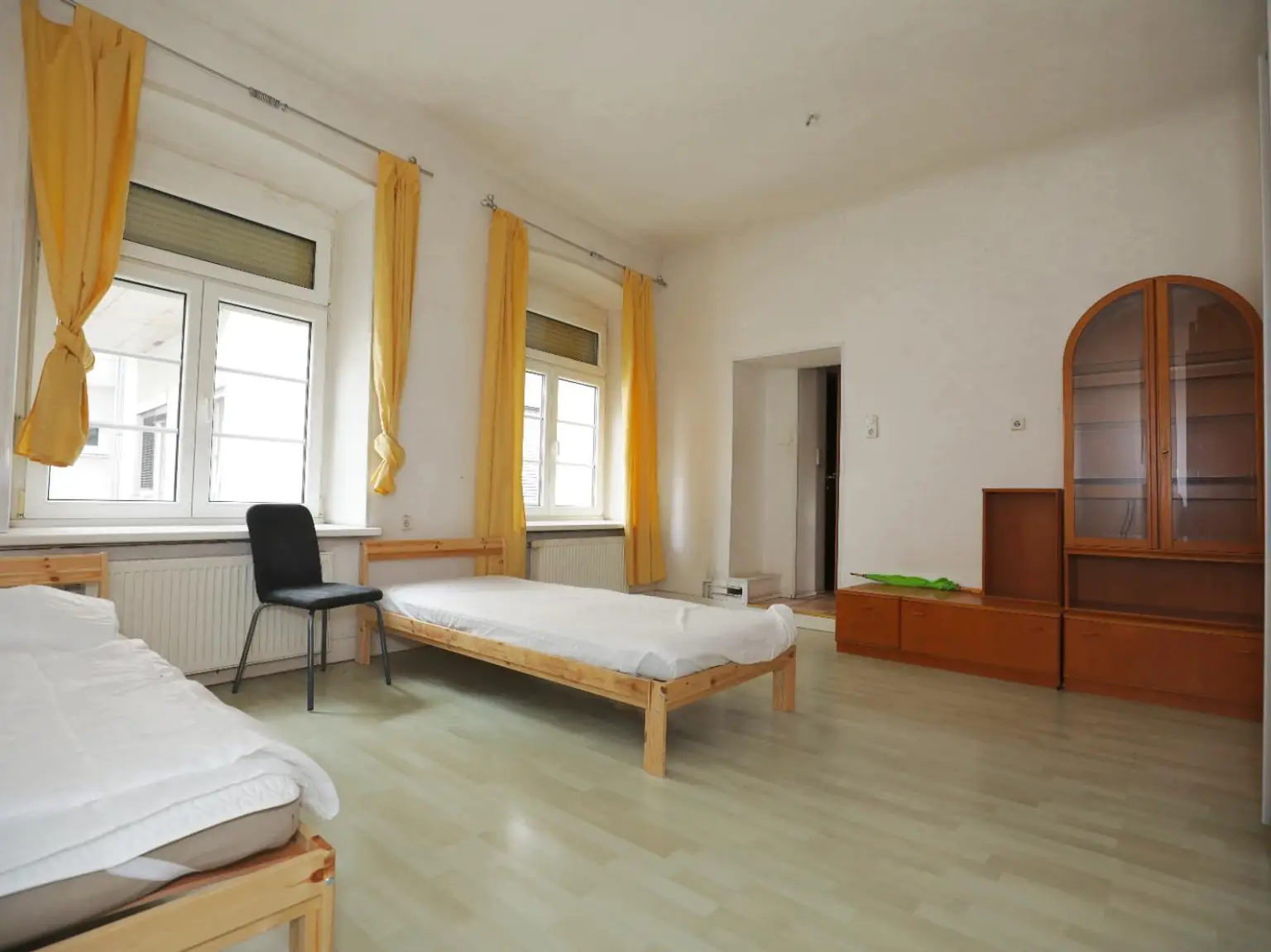 Renovierungsbedürftiges ZInshaus mit aureichend Parkplätzen im Trendbezirk Graz/Lend