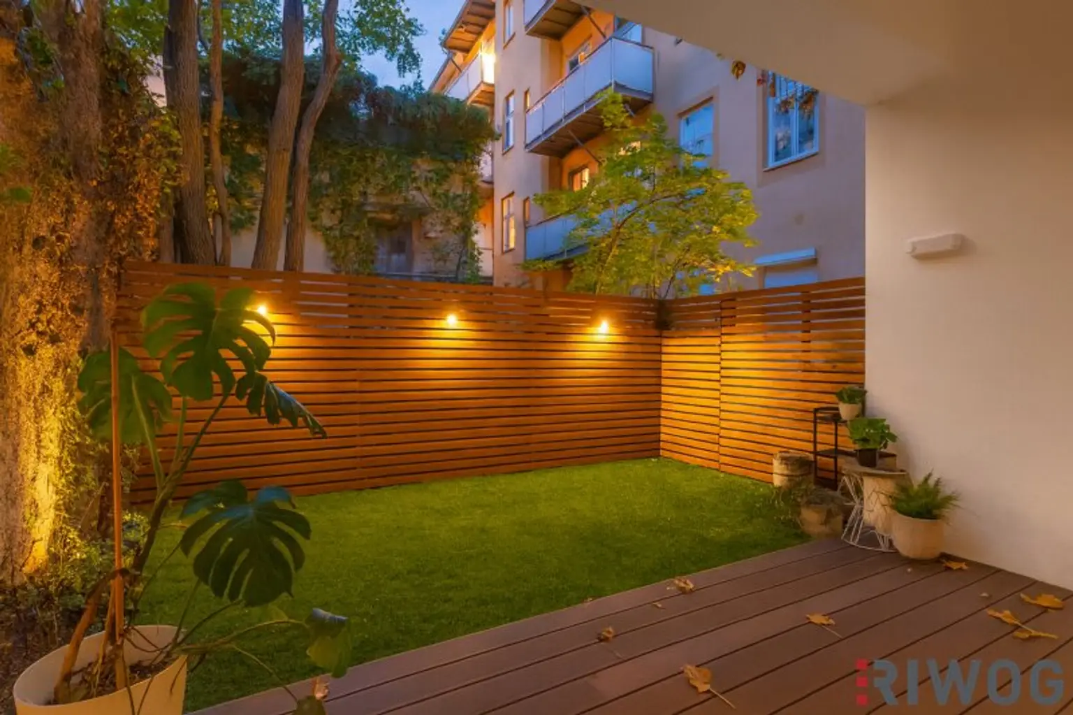 GARDEN IN THE CITY - ENTZÜCKENDE GARTENWOHNUNG MIT TERRASSE - TEILMÖBLIERT UND KOMPLETTKÜCHE - NÄHE MARIAHILFER STRASSE - SOFORT BEZIEHBAR