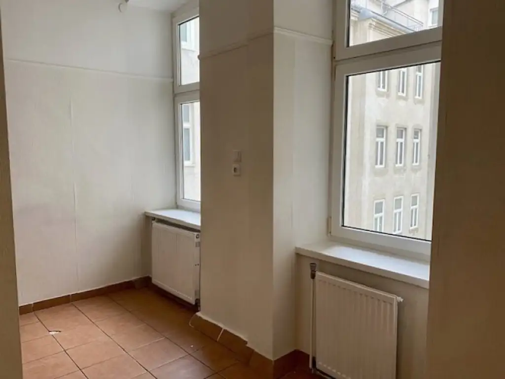 Großzügige 3-Zimmerwohnung in Toplage, Küche mit Küchenzeile, hell, Nähe Reinprechtsdorferstraße (zukünftige U5), Matzleinsdorferplatz S-Bahn!