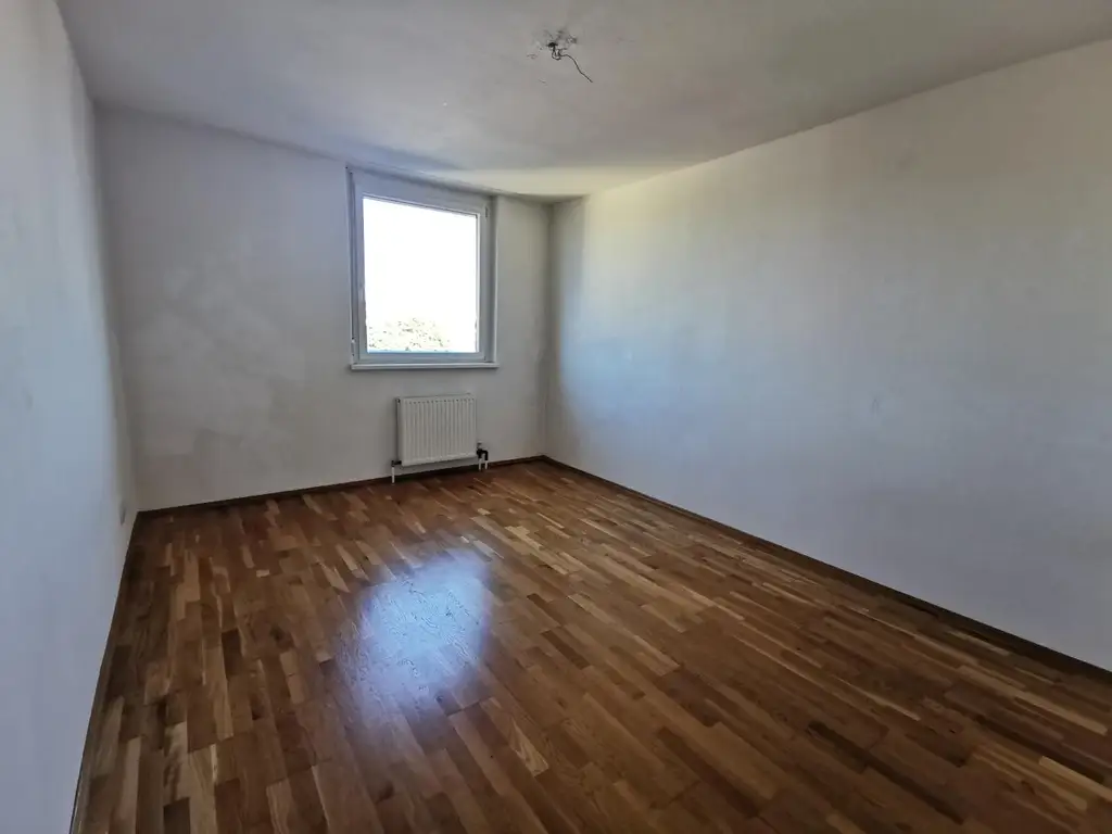Helle 3-Zimmer-Wohnung mit Loggia - WG geeignet!