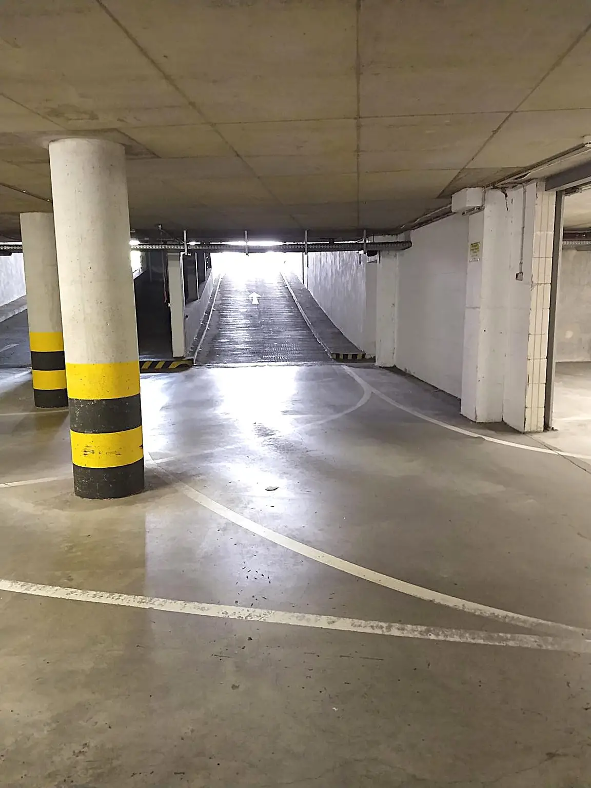 Tiefgaragenausfahrt