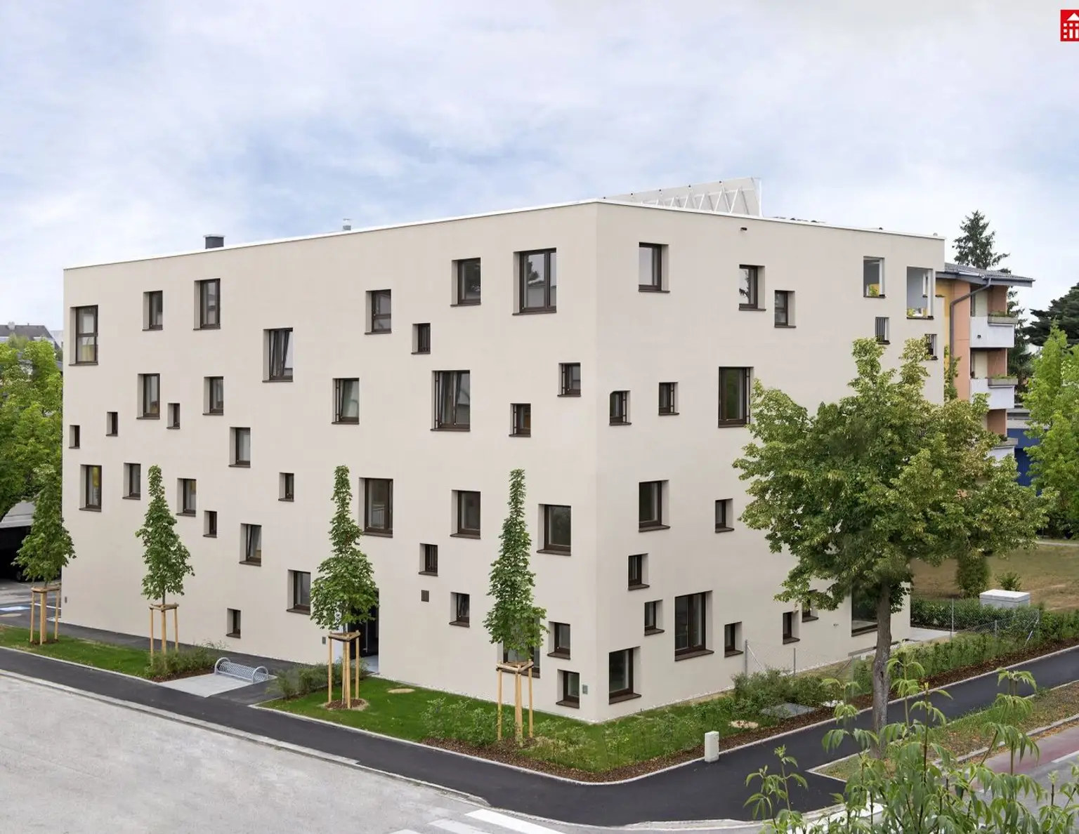 Neubau! Heller und moderner Tiefgaragenplatz im Zentrum von Wels zu verkaufen! Fußläufig erreichen Sie den Hauptbahnhof Wels, sowie das Klinikum Wels-Grieskirchen! Provisionsfrei direkt vom Bauträger!