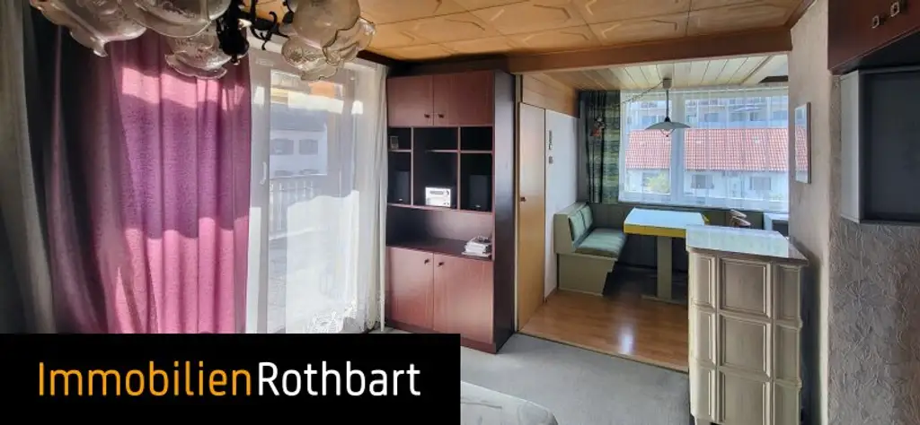 Eckreihenhaus mit Grund und kleinem Vorgarten in ruhiger Wohngegend!