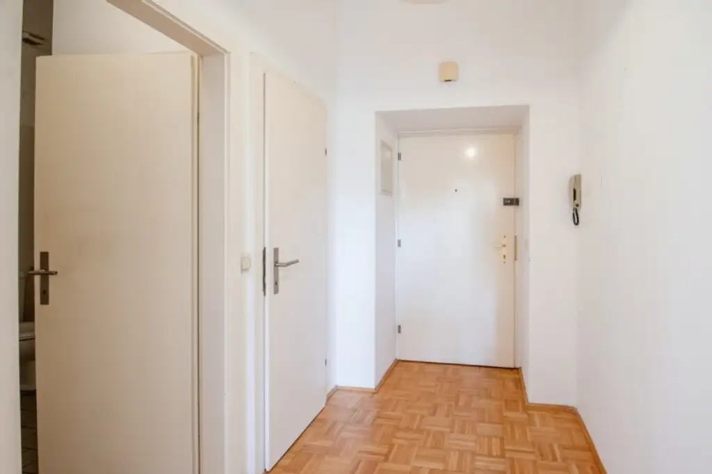 Helle 2-Zimmer-Altbauwohnung im 19. Bezirk – Nähe Hohe Warte / Silbergasse