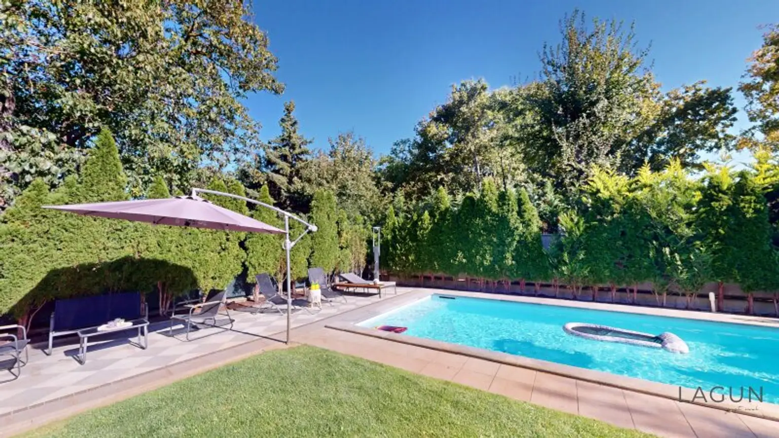 Hochwertiges Luxus-Einfamilienhaus in Maria-Lanzendorf