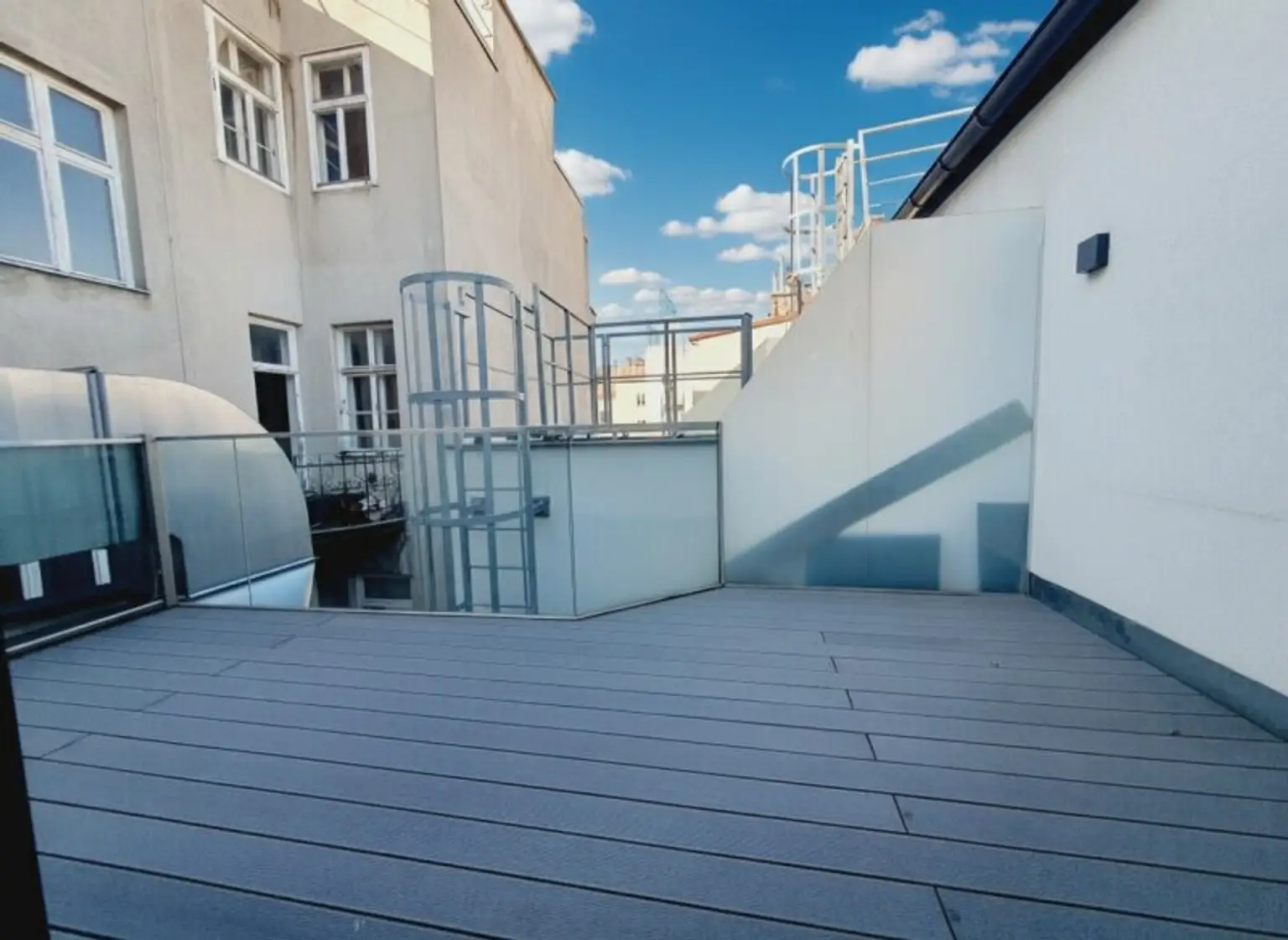 Traumhaftes Penthouse beim Naschmarkt mit sehr schönem Ausblick