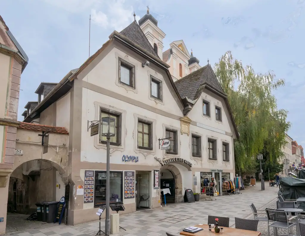 Stadtplatzjuwel - Zinshaus im Zentrum von Steyr