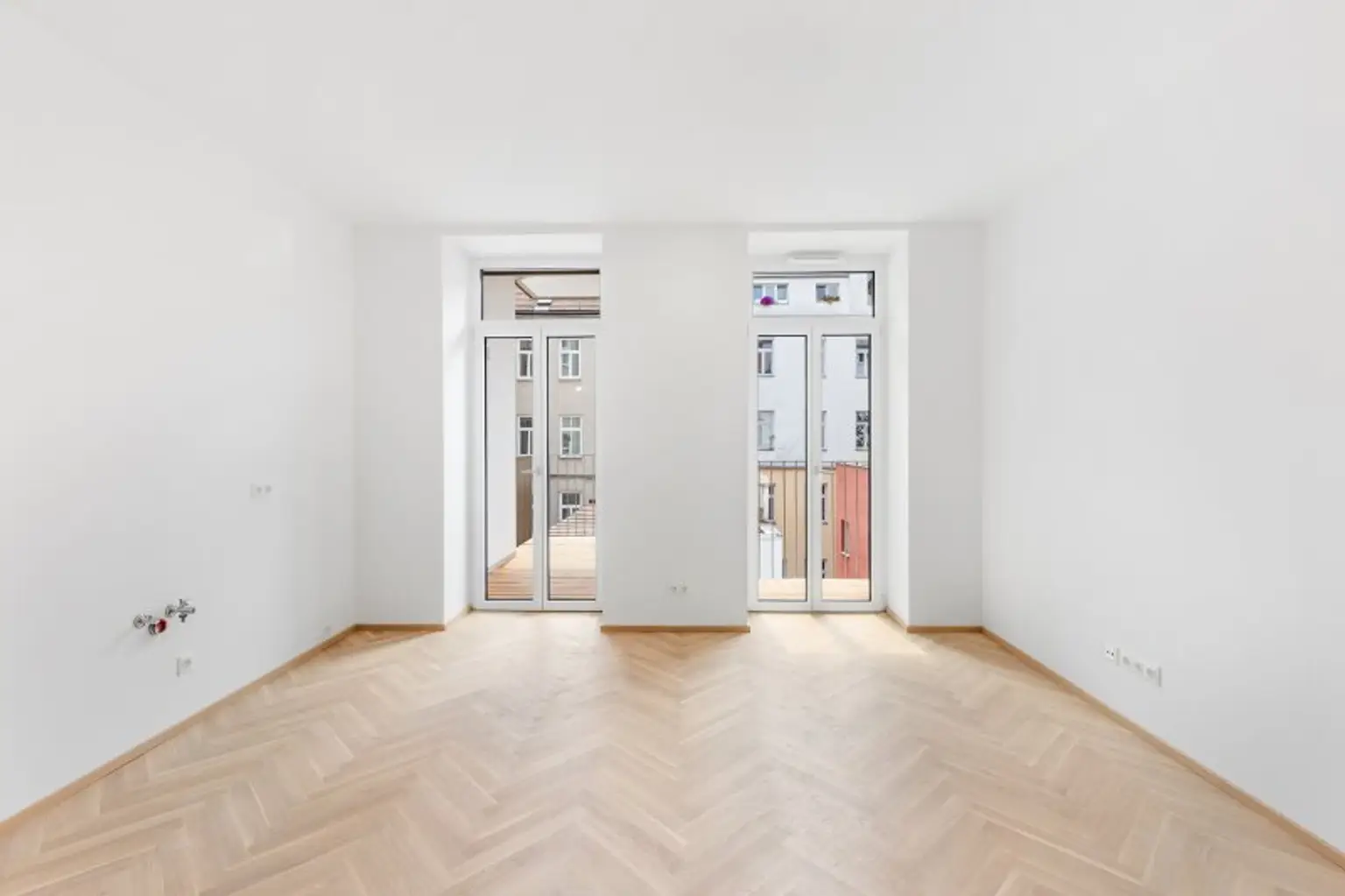 3-Zimmer-Altbaueigentumswohnung in generalsaniertem Altbau mit Balkon