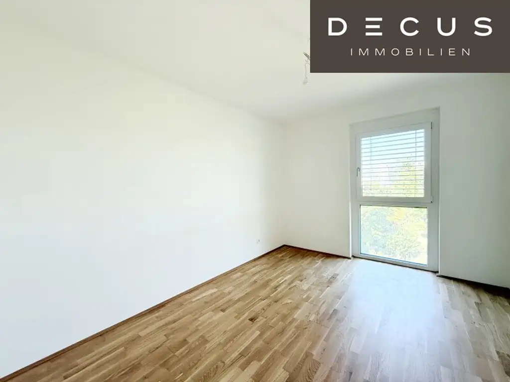 / BALKON / 3  ZIMMER / VERFÜGBAR AB SOFORT / ZENTRAL BEGEHBAR