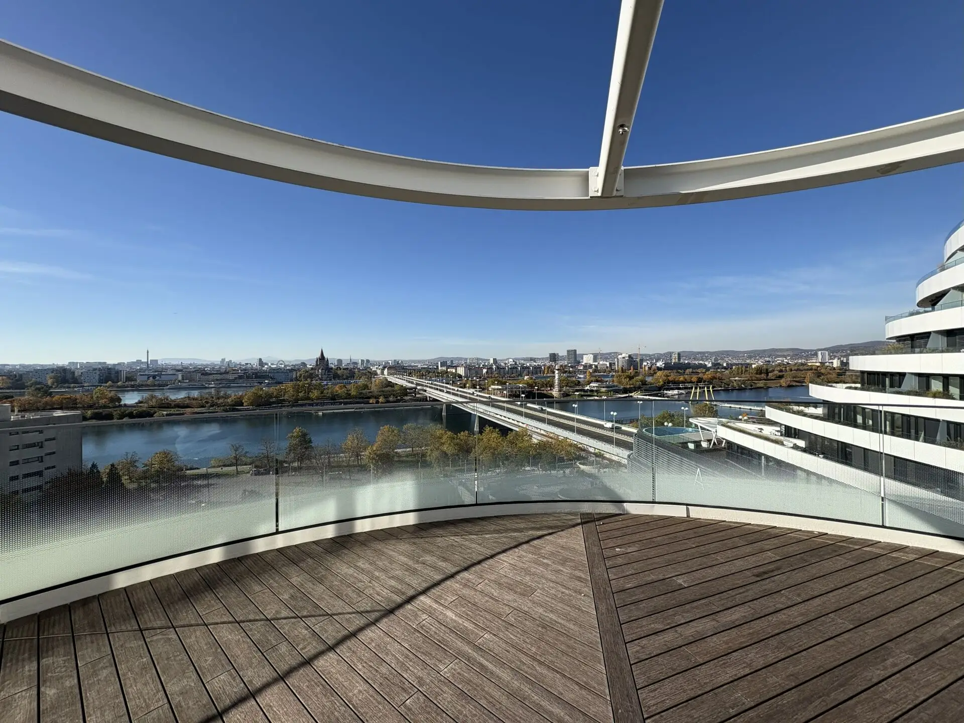 20251031_090225103_iOS