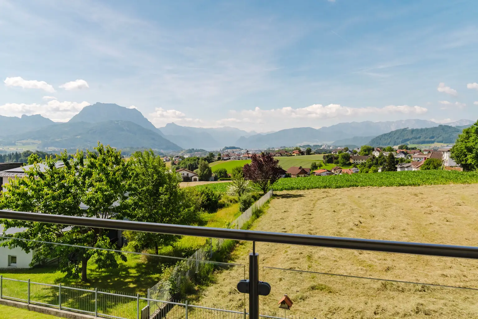Balkon Zimmer 2 und Badezimmer