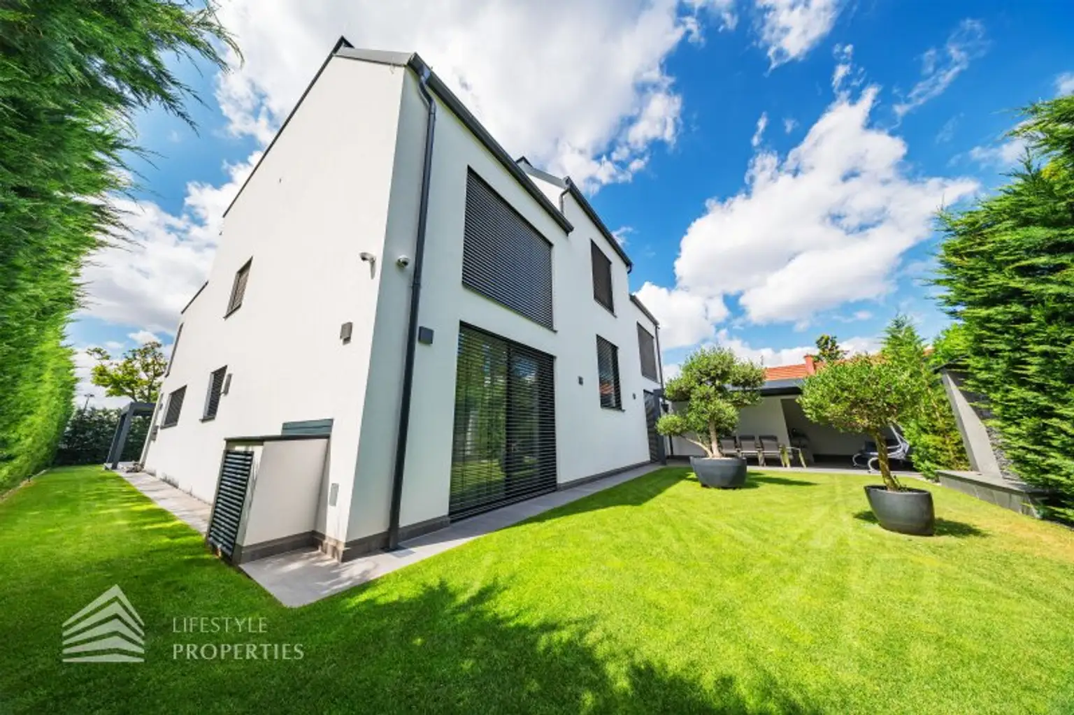 Grandiose Luxusvilla mit Pool - Ihr Rückzugsort Nähe Wienerberg