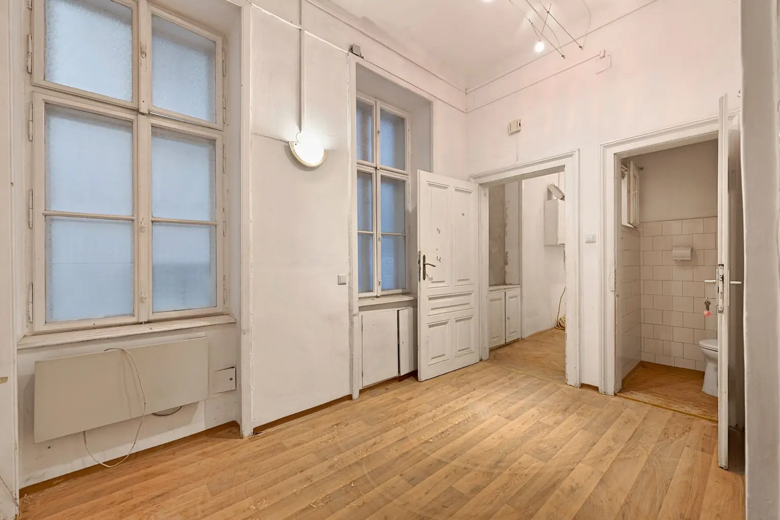 Altbaucharme mit großem Potenzial – 5-Zimmerwohnung im Herzen von Margareten