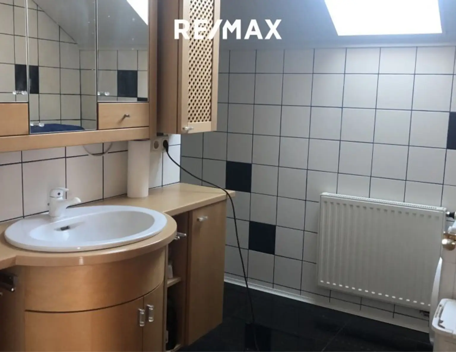 Ihr Traum - Dachgeschosswohnung mit Seeblick in Nußdorf am Attersee