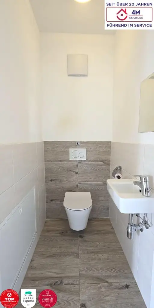 4-Zimmer-Doppelhaushälfte mit Photovoltaik und 3 Stellplätzen