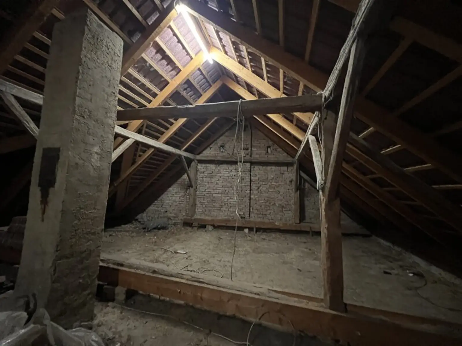 NOTVERKAUF !! Klein-Harras, renoviertes Multifunktionshaus, 30 Minuten von Wien Donaustadt