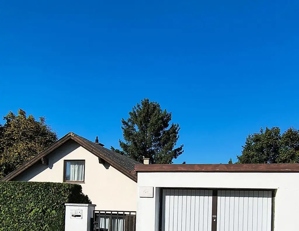 2380 Perchtoldsdorf/Nähe Wiener Stadtgrenze: Ruhig gelegenes, sonniges 1020m² Grundstück mit hohem Potenzial