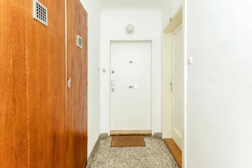Nahe Schönbrunn! Hofseitige 2-Zimmer-Wohnung im 15. Bezirk zu vermieten!