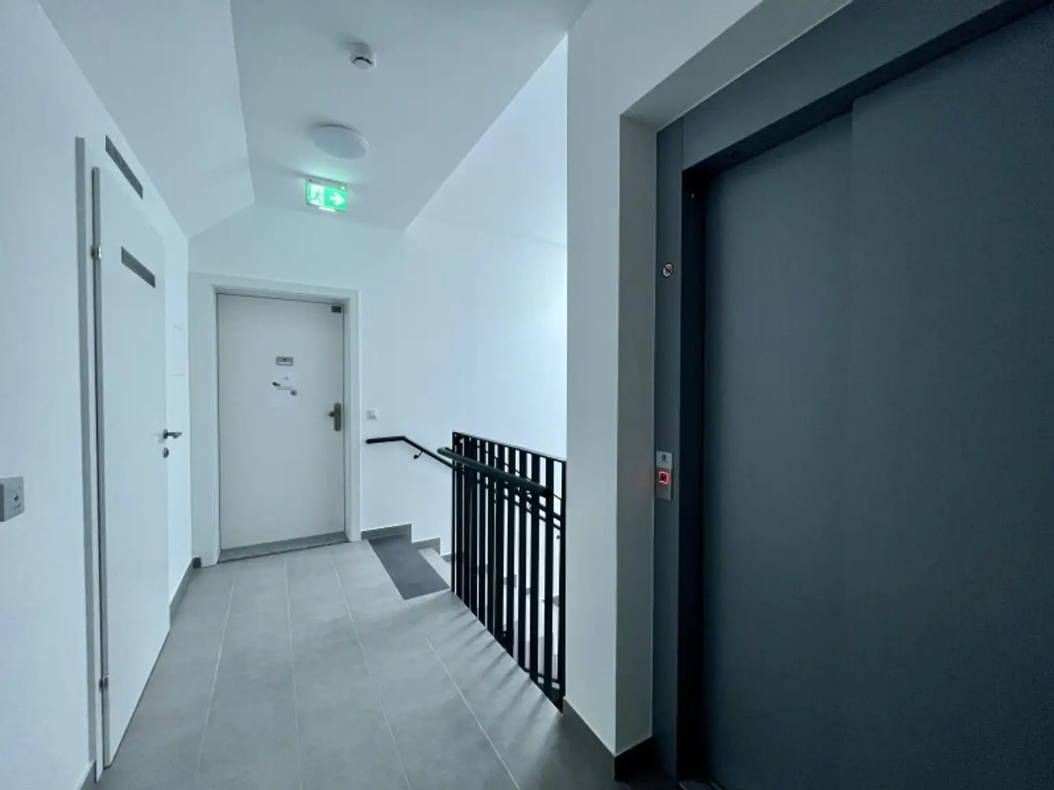 Wunderschöne 4 Zimmer Dachterrassenwohnung mit Garagenplatz in Top Lage