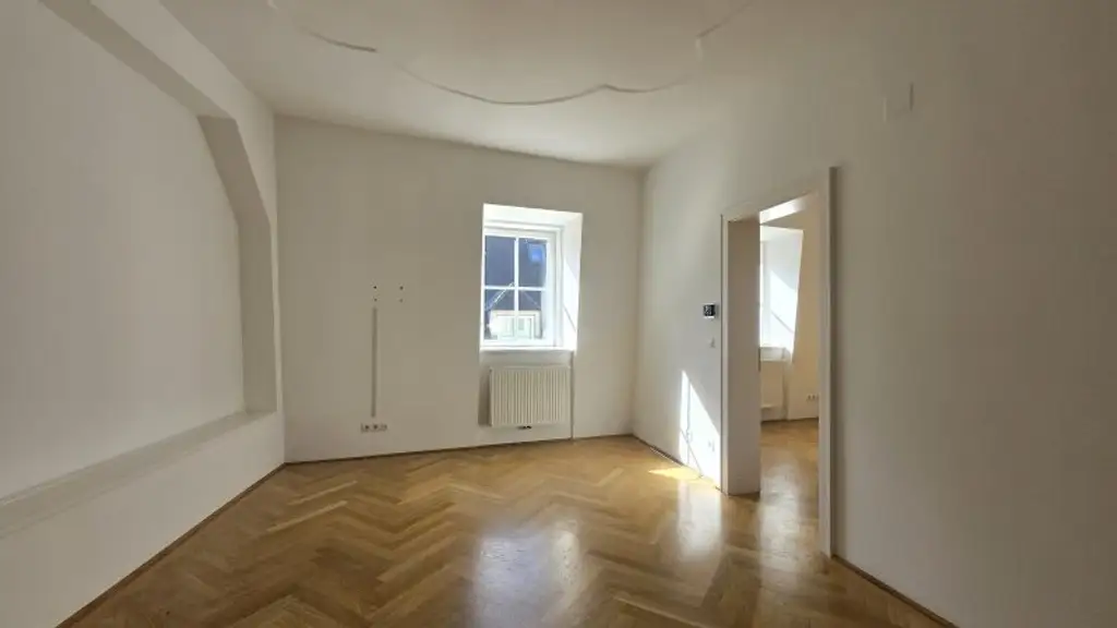 Cityapartment: "First class on the last floor" - Sonnige 2-Zimmer-Wohnung mit Topausstattung