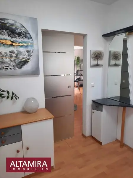 Ruhig und zentral, 4 Zi, sofort beziehbar, Pool