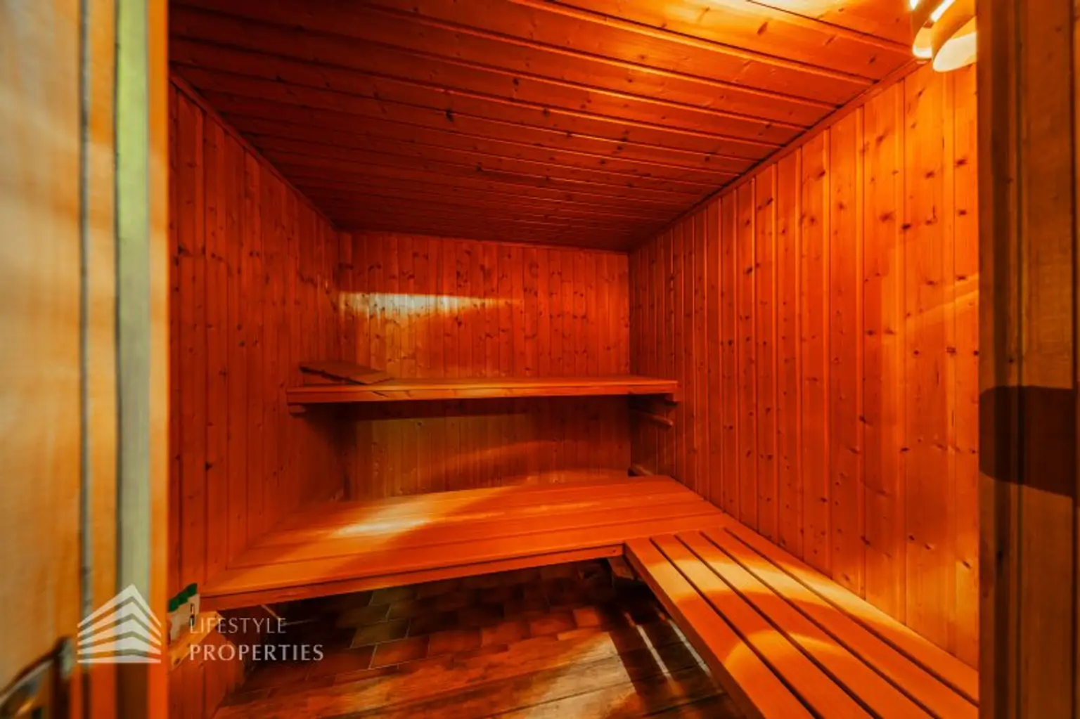 Großzügiges Familienrefugium in absoluter Ruhelage – charmantes Wohnhaus auf 1.000 m² Traumgrundstück in 1220 Wien