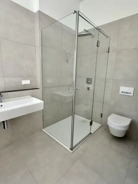 5 Zimmer auf 3 Ebenen! 2 Badezimmer! U1 und U2 gut erreichbar! Alte Donau! Provisionsfrei für den Käufer!