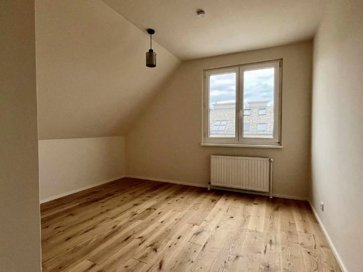 Wunderschöne DG Maisonette am Rande des beliebten Freihausviertels