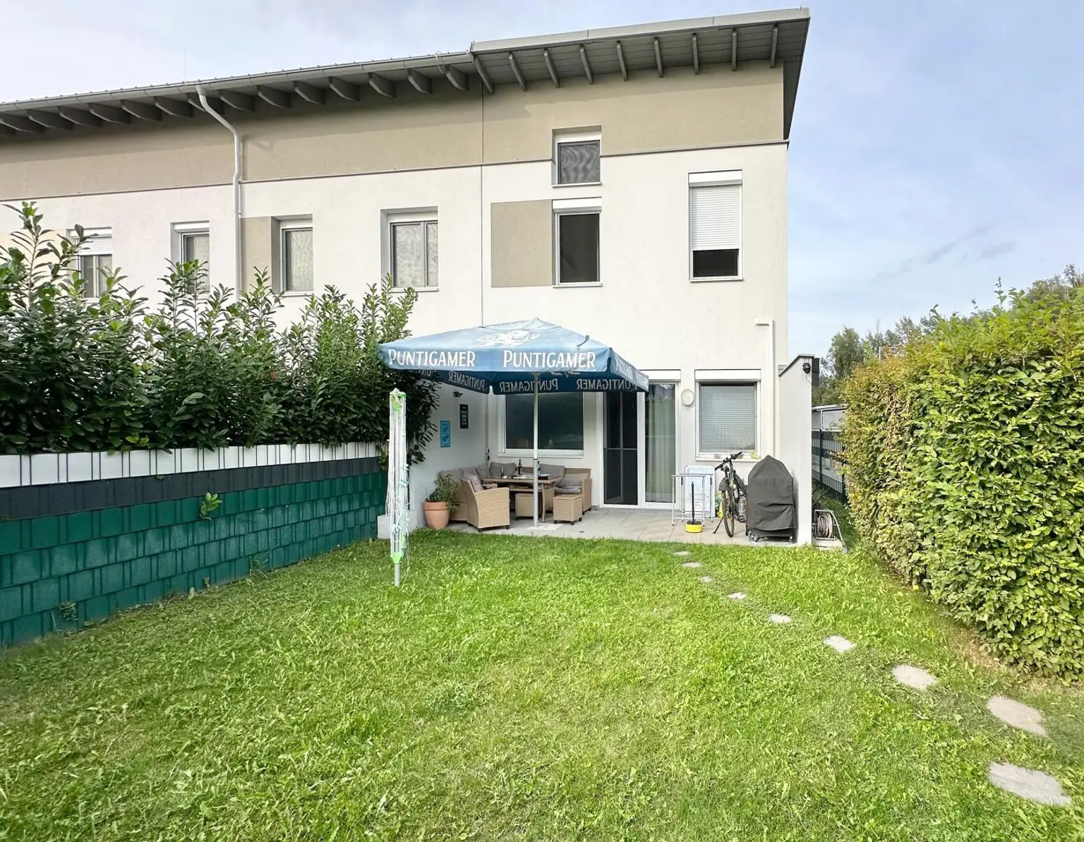 Modernes Reihenhaus mit guter Ausstattung, inkl. 2 Parkplätze