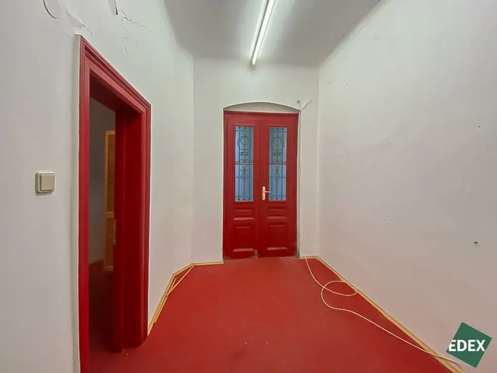 Freundliches Geschäftslokal in U-Bahn Nähe