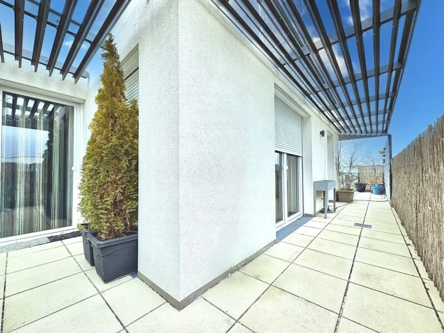Ca. 10 Gehminuten von Wien! Wohnen mit Stil & Freiraum! ~118 m² Terrasse I Tiefgarage I Klimaanlage I Schnellbahn-Nähe