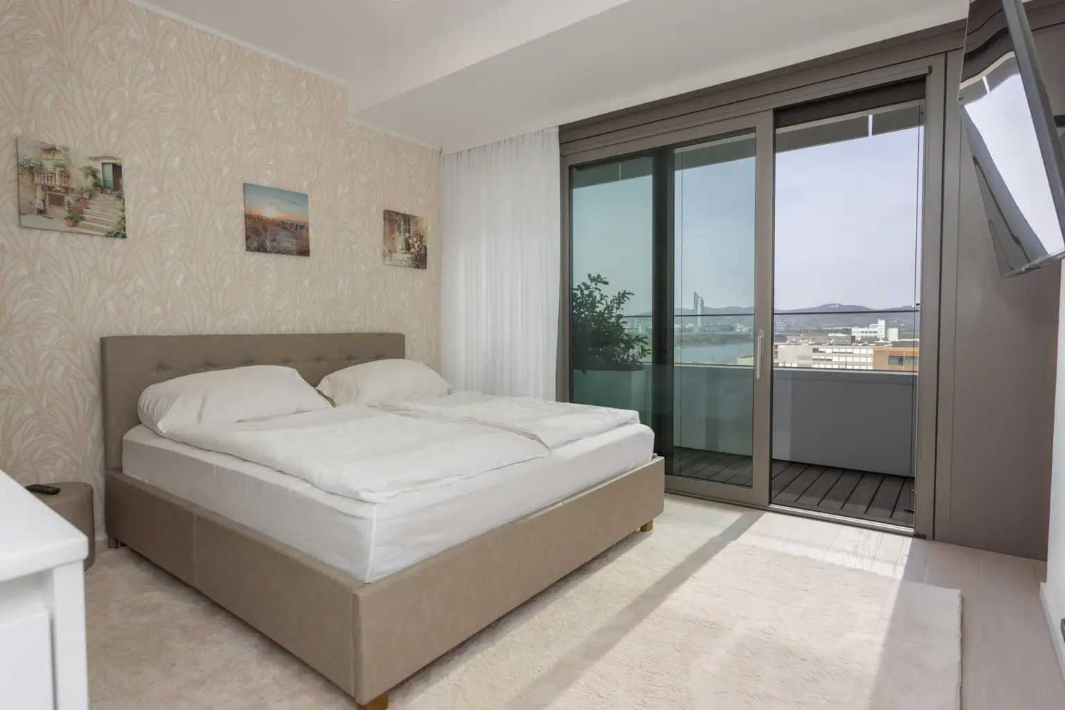 Danubeflats_06-14_1220_Wien-35