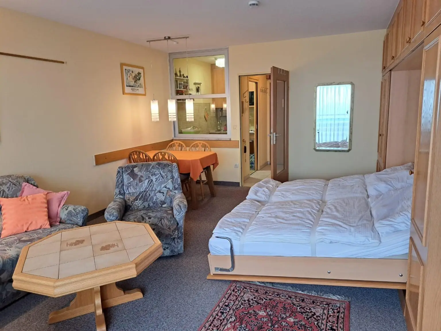 großzgüges Appartement mit phantastischem Ausblick