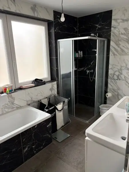 119 m2 Wohnfläche, 4 Zimmer, Doppelhaushälfte mit 93 m2 Garten in Mitterndorf, in ruhiger Wohnhausanlage!