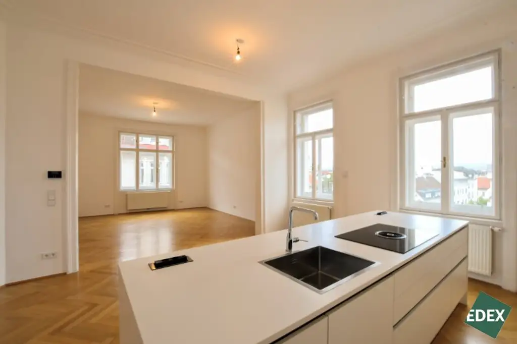 6-Zimmer Altbauwohnung mit Balkon und Klimaanlage in attraktiver Lage des 7. Bezirks