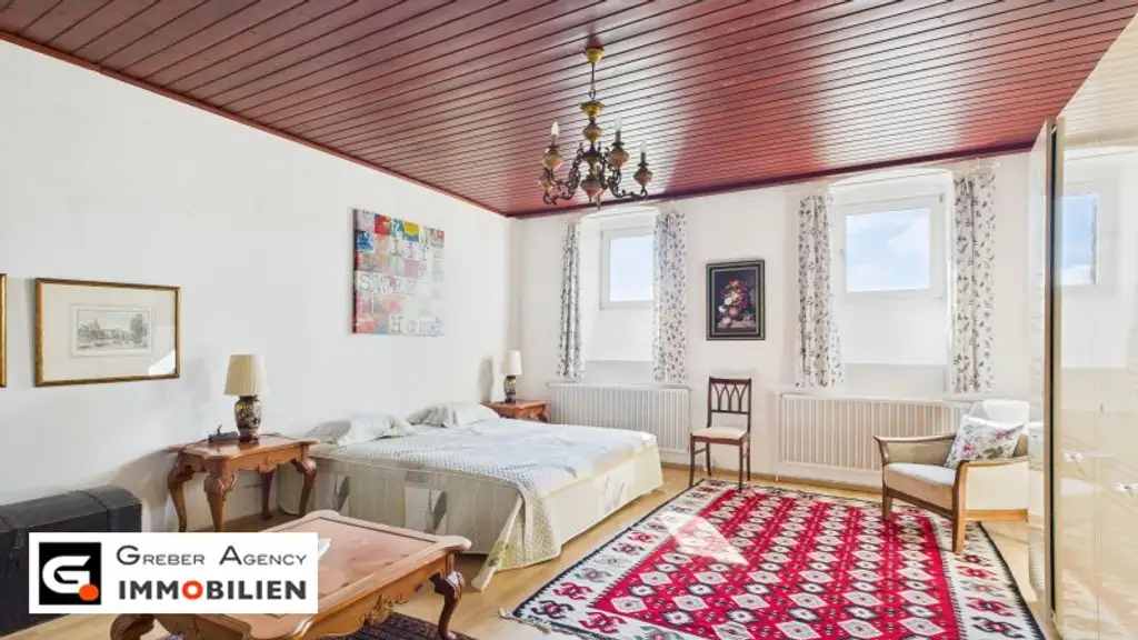 Großzügiges Herrenhaus für Wohnen, Arbeiten und Entspannen in Raabs an der Thaya