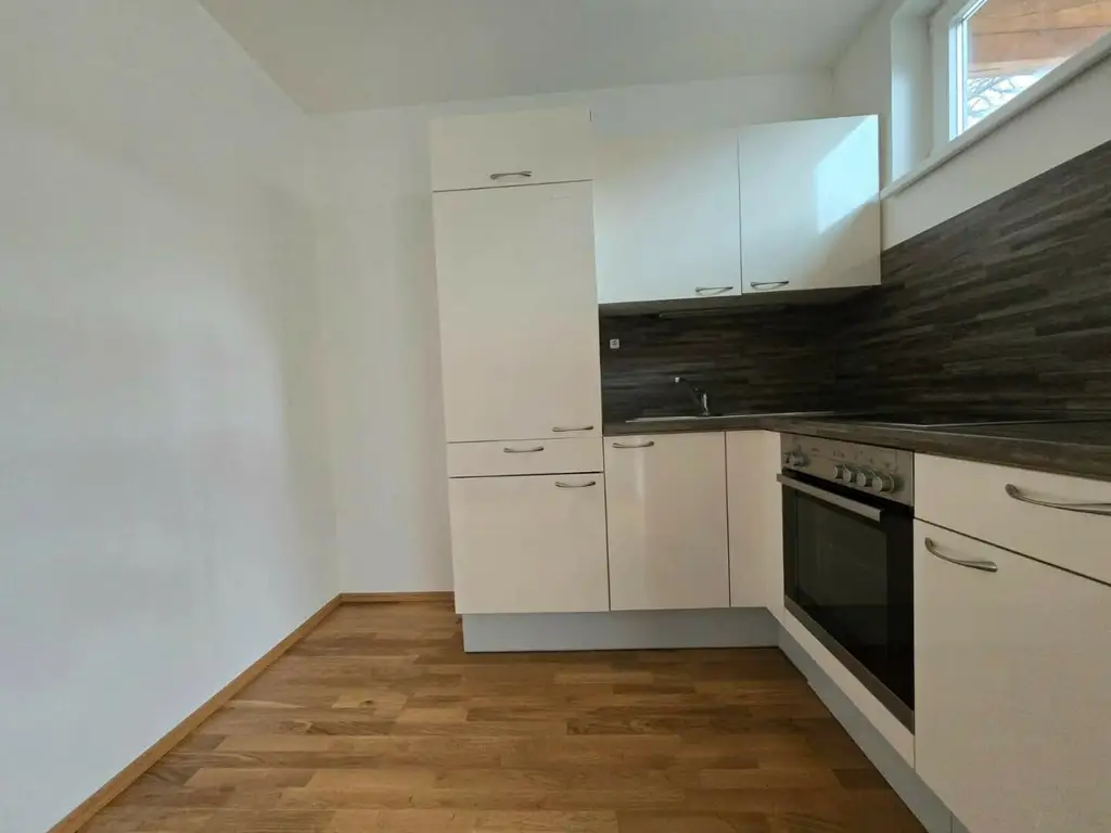Helle und geräumige 1 Zimmer Wohnung am Südtirolerplatz!