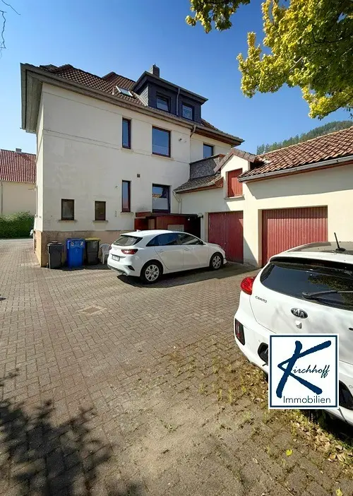 Garagen und Hof