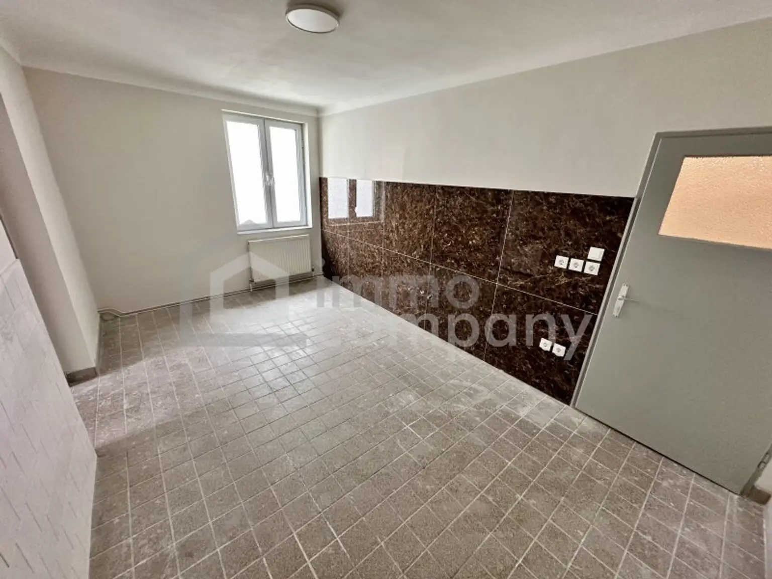 Moderne 2-Zimmer-Wohnung in Lassee – Stadtblick und Komfort für nur 600 € Kalt !