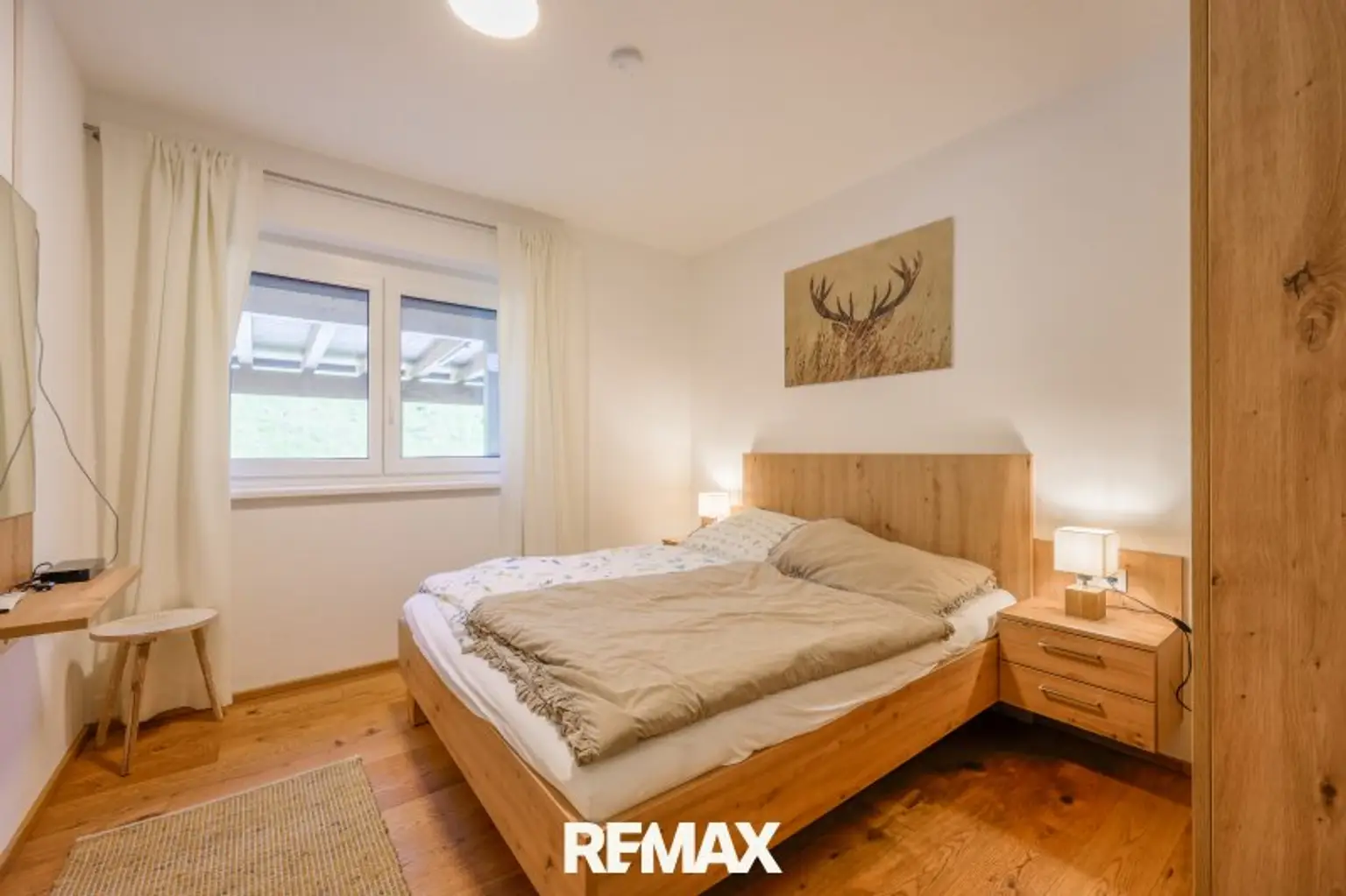 Schlafzimmer 1