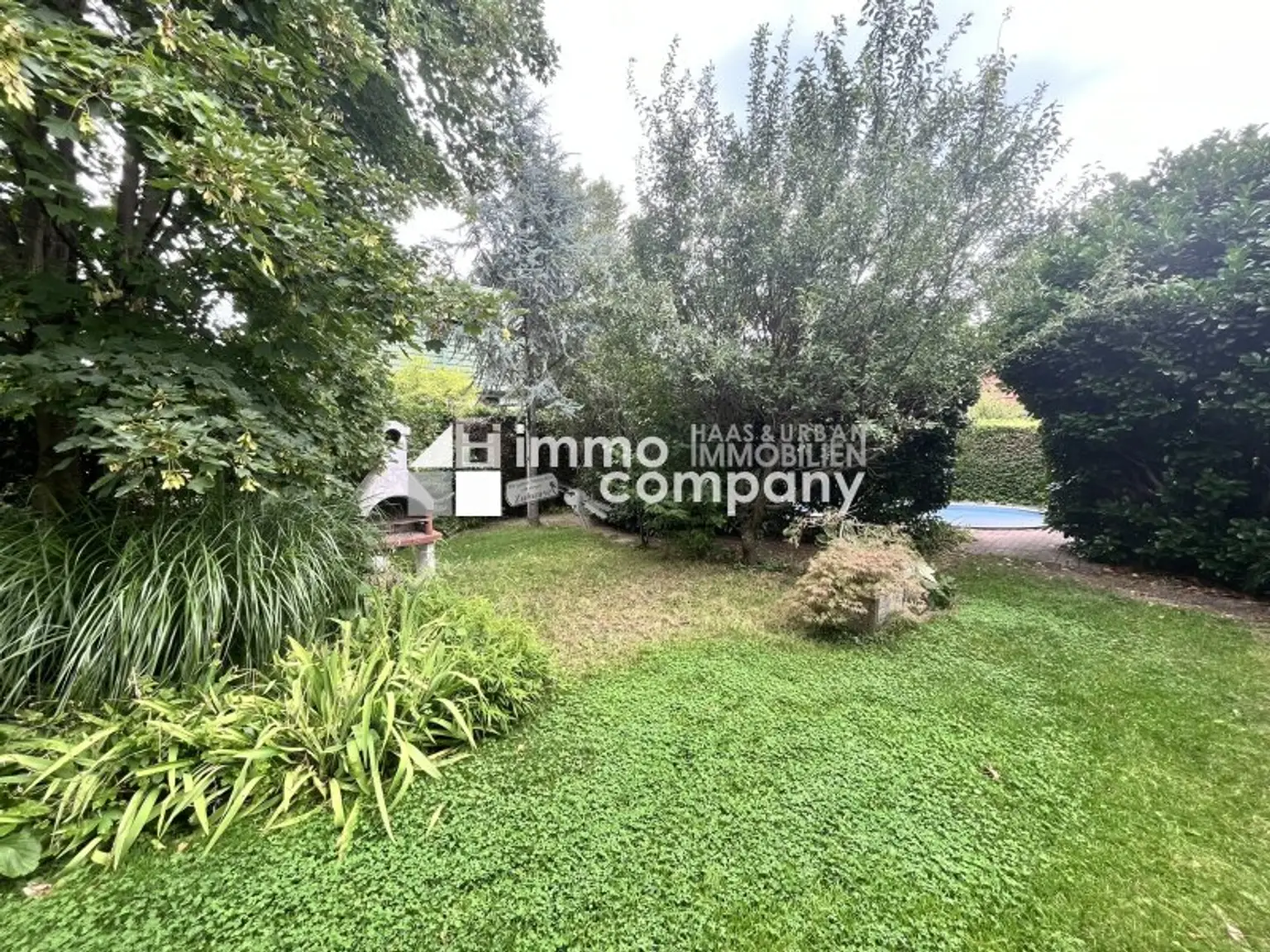 WO DER GARTEN ZUM SPA WIRD UND DAS HAUS ZUM LEBEN MIT ALLEN SINNEN!